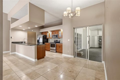 House in Valrico, Florida 4 bedrooms, 221.01 sq.m. № 2112512 - photo 7