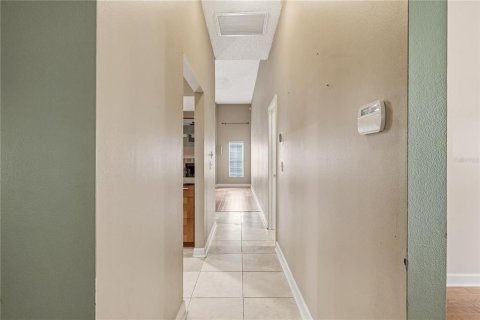 House in Valrico, Florida 4 bedrooms, 221.01 sq.m. № 2112512 - photo 24