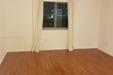 Купить кондоминиум в Майами, Флорида 2 спальни, 88.26м2, № 1992799 - фото 6