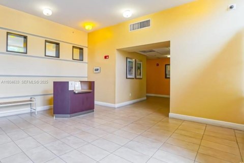 Купить кондоминиум в Майами, Флорида 2 спальни, 88.26м2, № 1992799 - фото 18