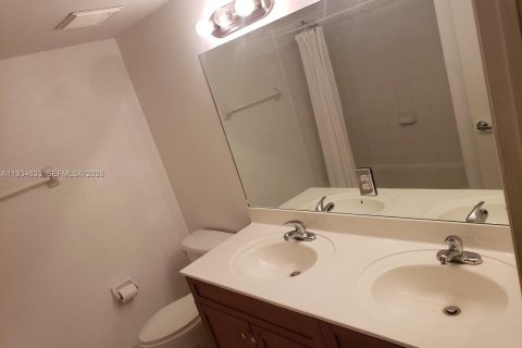 Купить кондоминиум в Майами, Флорида 2 спальни, 88.26м2, № 1992799 - фото 8