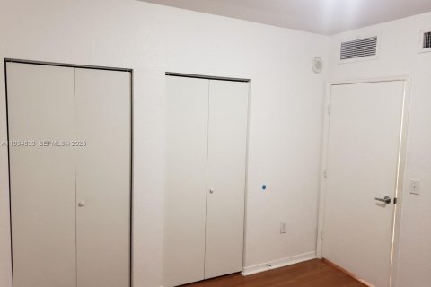 Купить кондоминиум в Майами, Флорида 2 спальни, 88.26м2, № 1992799 - фото 2