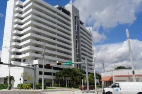 Купить кондоминиум в Майами, Флорида 2 спальни, 88.26м2, № 1992799 - фото 30