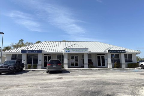 Immobilier commercial à North Port, Floride 91.23 m2 № 2108485