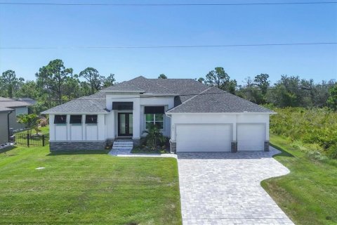 House in Placida, Florida 3 bedrooms, 198.25 sq.m. № 1876051 - photo 4