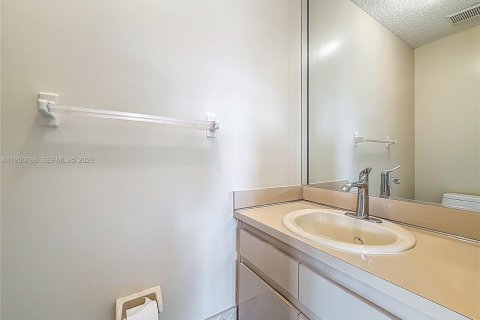 Casa en venta en Miami, Florida, 3 dormitorios, 149.02 m2 № 2007934 - foto 21