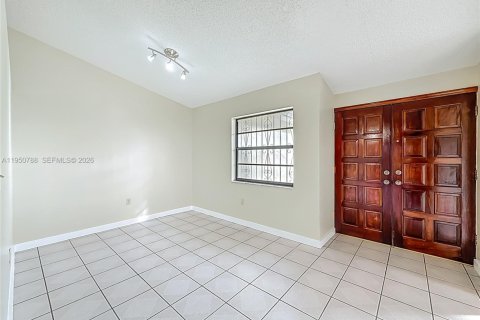 Casa en venta en Miami, Florida, 3 dormitorios, 149.02 m2 № 2007934 - foto 7