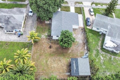 Villa ou maison à vendre à Fort Lauderdale, Floride: 3 chambres, 91.42 m2 № 2020801 - photo 18