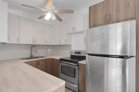 Villa ou maison à vendre à Fort Lauderdale, Floride: 3 chambres, 91.42 m2 № 2020801 - photo 5