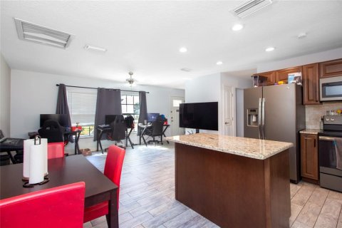 Casa en venta en Spring Hill, Florida, 3 dormitorios, 110.18 m2 № 2237234 - foto 8