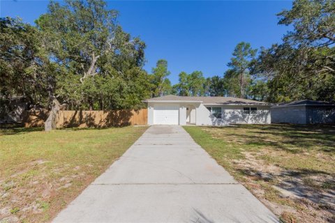 Casa en venta en Spring Hill, Florida, 3 dormitorios, 110.18 m2 № 2237234 - foto 2
