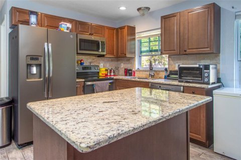 Casa en venta en Spring Hill, Florida, 3 dormitorios, 110.18 m2 № 2237234 - foto 9