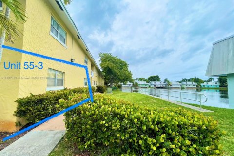 Condo in Oakland Park, Florida, 2 bedrooms  № 1814597 - photo 8