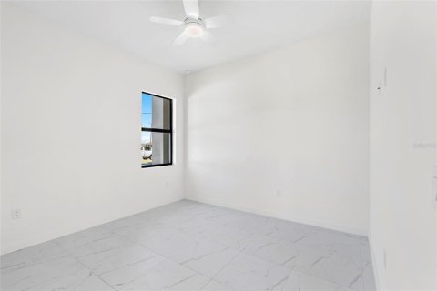 House in Lehigh Acres, Florida 4 bedrooms, 161.37 sq.m. № 1778552 - photo 20
