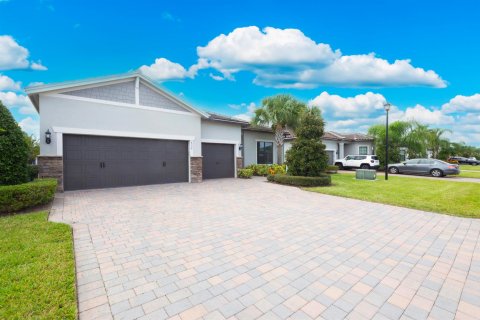 Casa en venta en Port St. Lucie, Florida, 4 dormitorios, 213.3 m2 № 2410744 - foto 4
