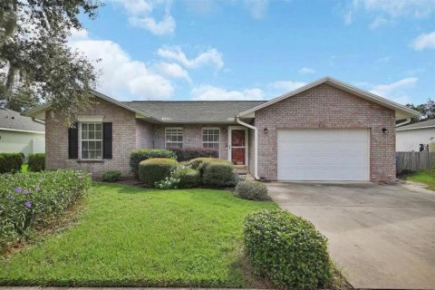 Casa en DeLand, Florida 3 dormitorios, 126.53 m2 № 2377958