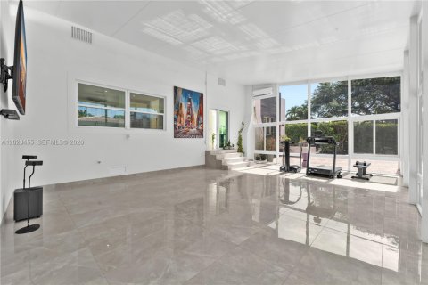 Villa ou maison à vendre à Biscayne Park, Floride: 3 chambres, 171.59 m2 № 2186058 - photo 23