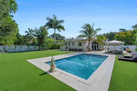 Villa ou maison à vendre à Biscayne Park, Floride: 3 chambres, 171.59 m2 № 2186058 - photo 3