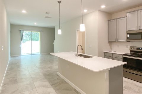 Touwnhouse à louer à Orlando, Floride: 3 chambres, 120.77 m2 № 2156552 - photo 5