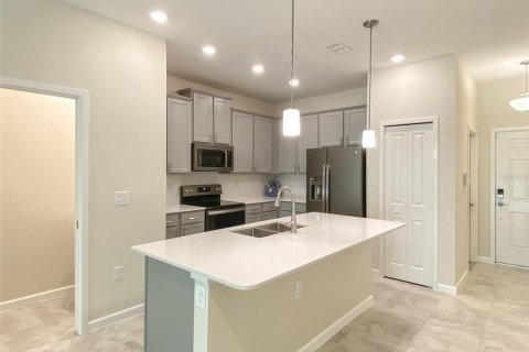 Touwnhouse à louer à Orlando, Floride: 3 chambres, 120.77 m2 № 2156552 - photo 4