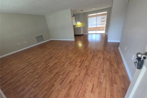 House in Holiday, Florida 2 bedrooms, 104.79 sq.m. № 1911219 - photo 6