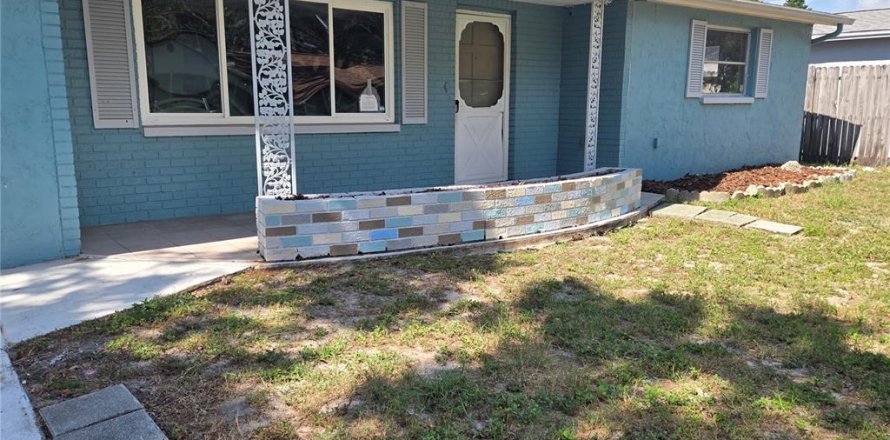 Casa en Holiday, Florida 2 dormitorios, 104.79 m2 № 1911219