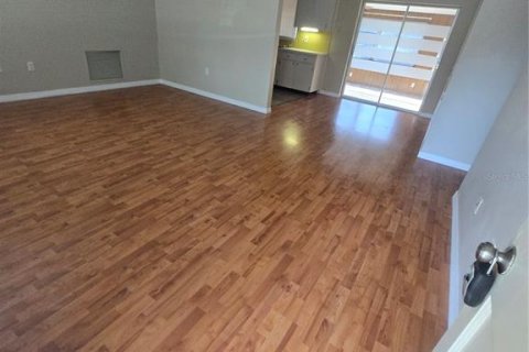 House in Holiday, Florida 2 bedrooms, 104.79 sq.m. № 1911219 - photo 7