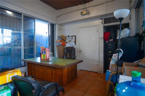 Immobilier commercial à vendre à Miami, Floride № 2080751 - photo 7