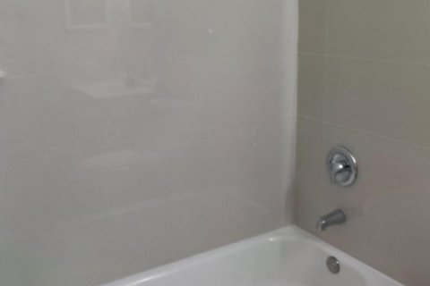 Copropriété à louer à Royal Palm Beach, Floride: 1 chambre, 72.56 m2 № 2431555 - photo 13
