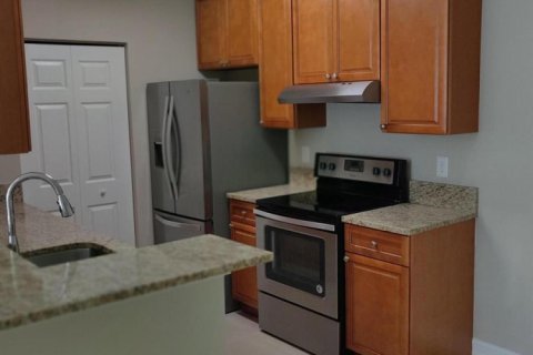 Copropriété à louer à Royal Palm Beach, Floride: 1 chambre, 72.56 m2 № 2431555 - photo 3