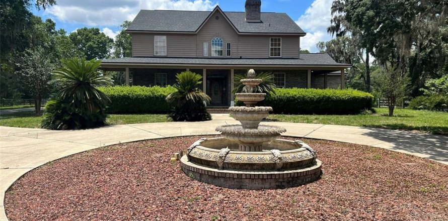 Casa en Ocala, Florida 4 dormitorios, 761.24 m2 № 1778240