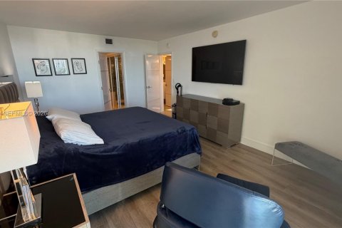 Condominio en alquiler en Sunny Isles Beach, Florida, 2 dormitorios, 126.07 m2 № 1996041 - foto 23