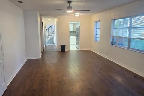 Condo à Pinellas Park, Floride, 2 chambres  № 2413761
