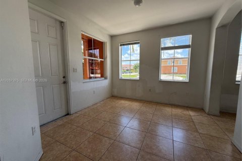 Купить таунхаус в Хомстед, Флорида 4 спальни, 154.31м2, № 2167906 - фото 11