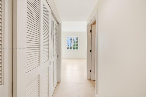 Купить кондоминиум в Майами-Бич, Флорида 3 спальни, 190.36м2, № 2012590 - фото 30