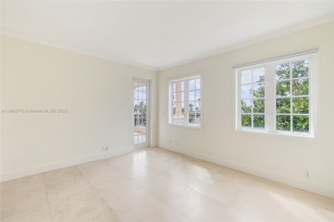 Купить кондоминиум в Майами-Бич, Флорида 3 спальни, 190.36м2, № 2012590 - фото 28