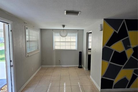 Villa ou maison à vendre à Tampa, Floride: 4 chambres, 125.33 m2 № 1879702 - photo 6