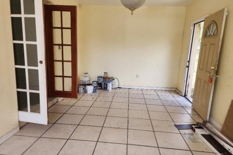 House in Tampa, Florida 3 bedrooms, 133.22 sq.m. № 2394114 - photo 4