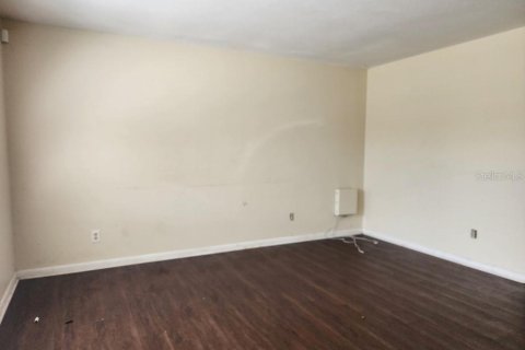 House in Tampa, Florida 3 bedrooms, 133.22 sq.m. № 2394114 - photo 3