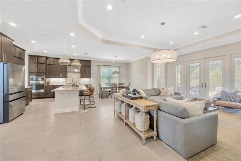 Casa en venta en Wesley Chapel, Florida, 5 dormitorios, 374.67 m2 № 1912742 - foto 20