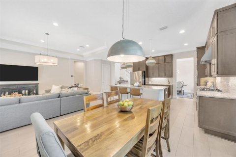 Casa en venta en Wesley Chapel, Florida, 5 dormitorios, 374.67 m2 № 1912742 - foto 19
