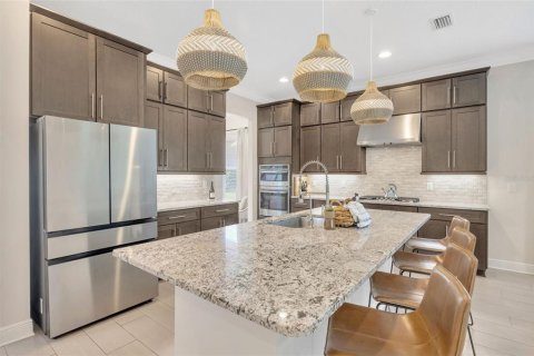 Casa en venta en Wesley Chapel, Florida, 5 dormitorios, 374.67 m2 № 1912742 - foto 15