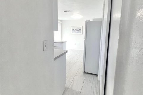 Casa en alquiler en Holiday, Florida, 2 dormitorios, 75.81 m2 № 1918125 - foto 21