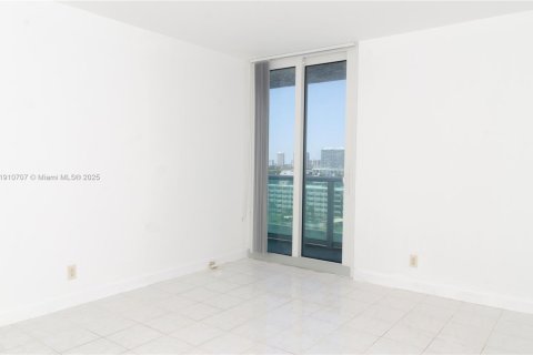 Condominio en alquiler en Sunny Isles Beach, Florida, 2 dormitorios, 141.3 m2 № 1970362 - foto 16