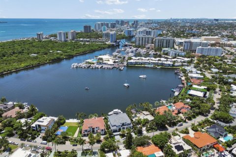 Copropriété à vendre à Fort Lauderdale, Floride: 2 chambres, 121.24 m2 № 2439197 - photo 5