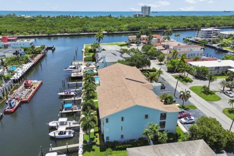 Copropriété à vendre à Fort Lauderdale, Floride: 2 chambres, 121.24 m2 № 2439197 - photo 16
