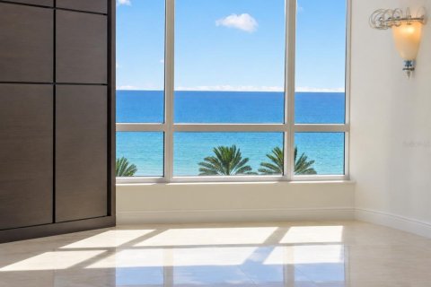 Condo in Longboat Key, Florida, 3 bedrooms  № 2414112 - photo 24