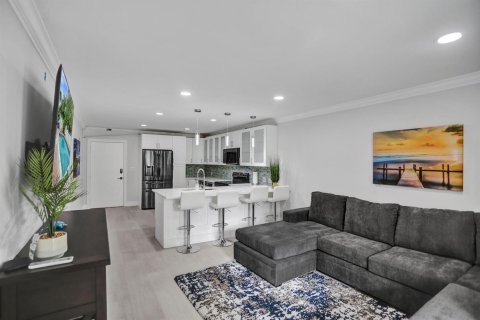 Condominio en venta en Fort Lauderdale, Florida, 2 dormitorios, 78.97 m2 № 2420852 - foto 17