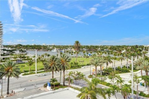Condominio en venta en Fort Lauderdale, Florida, 2 dormitorios, 78.97 m2 № 2420852 - foto 23