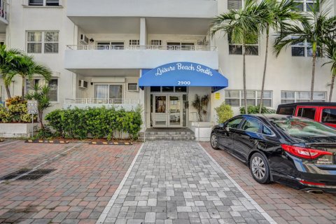 Condominio en venta en Fort Lauderdale, Florida, 2 dormitorios, 78.97 m2 № 2420852 - foto 26